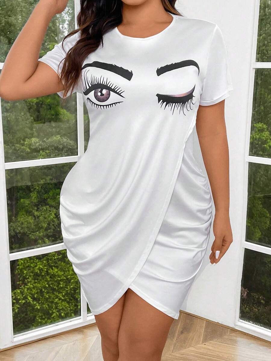 SHEIN LUNE 大碼女士眼睛印花交叉收腰圓領短袖裙 - 白色 - 查看 1