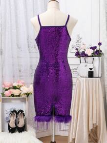 SHEIN Vestido Elegante com Ombros à Mostra e Acabamento de Penas Roxo para Meninas Pré-Adolescentes, Vestido para Ocasiões Formais como Festa de Aniversário, Baile de Formatura, Casamento