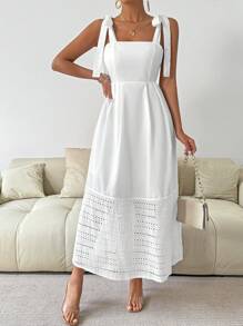 Chiquease 純色接搭中空刺繡無袖連衣裙 - 白色 - 查看 1