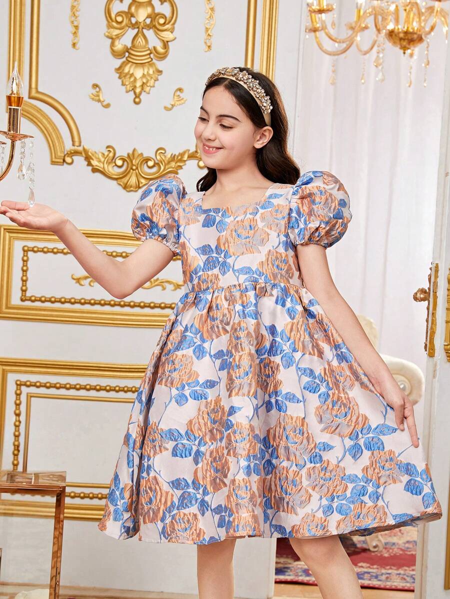 SHEIN Locker Geschnittenes, Locker Geschnittenes, Lässiges Kleid Mit Blumenmuster Für Mädchen Von Tween Mit Quadratischem Ausschnitt Und Puffärmeln - Blau - Übersicht 1