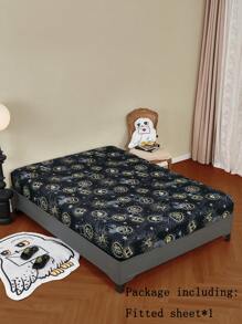 HARRY POTTER X SHEIN Allover Hogwarts Emblem Printed Fitted Sheet,Gifts