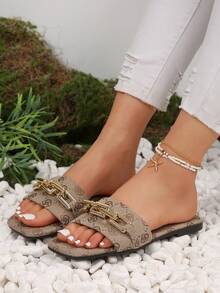 女士大碼時尚開放式拖鞋,帶圖案布料,金屬扣裝飾,夏季款 - 棕色 - 查看 4