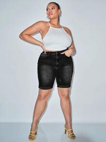 SHEIN SXY Plus Size Women's Slim Fit Denim Shorts With Pockets