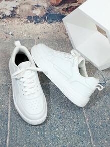 White Simple And Comfortable Outdoor Women's Sports Shoes For Commuting, Walking, And Dating