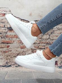 White Simple And Comfortable Outdoor Women's Sports Shoes For Commuting, Walking, And Dating