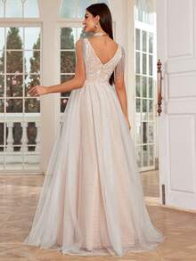 V-Neck Embroidered Lace Beaded Tassel Contrast Color Mesh Flared Wedding Dress Bridal Gown - White - View 2