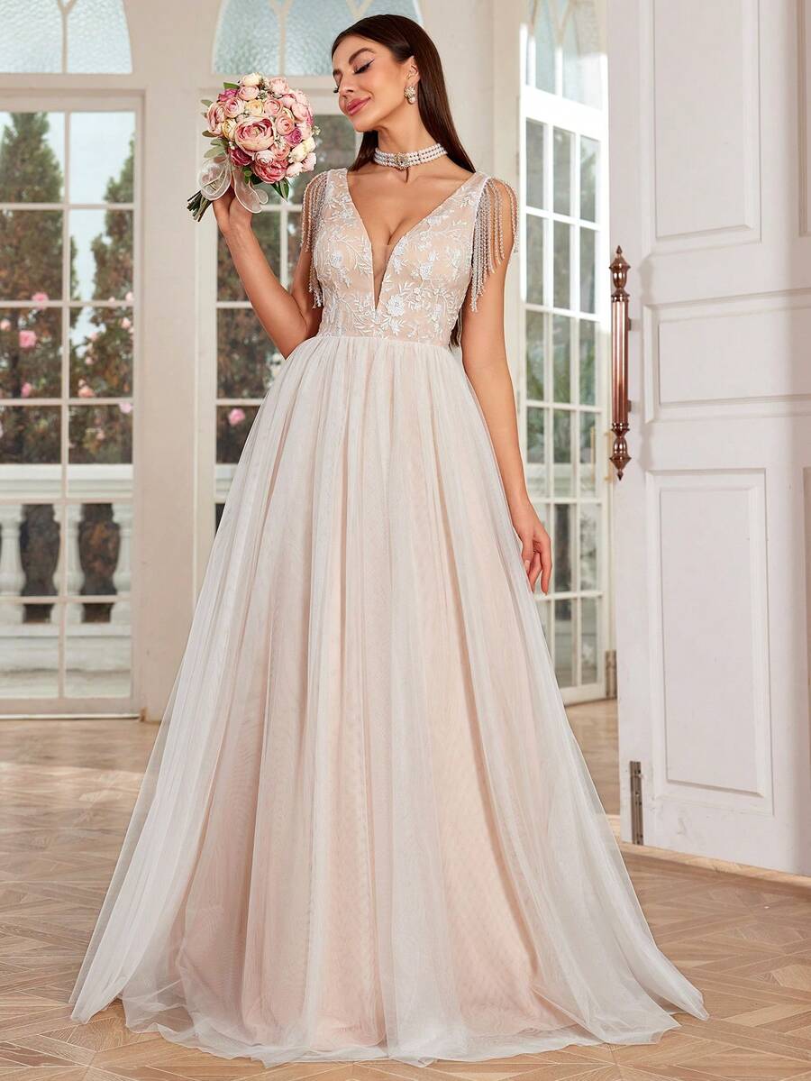 V-Neck Embroidered Lace Beaded Tassel Contrast Color Mesh Flared Wedding Dress Bridal Gown - White - View 1