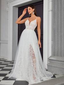 Spaghetti Strap V-Neck Embroidered Lace Mesh Flared Slit Wedding Dress - White - View 3