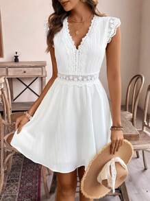 SHEIN Frenchy Vestido Acampanado Para Mujer Con Ribete De Encaje, Cintura Con Correa Y Mangas Con Superposición De Encaje
