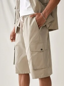 Manfinity RebelGame Set casual da 2 pezzi composto da camicia a maniche corte e pantaloncini in tessuto tinto unito, adatto per l'estate, amici, città