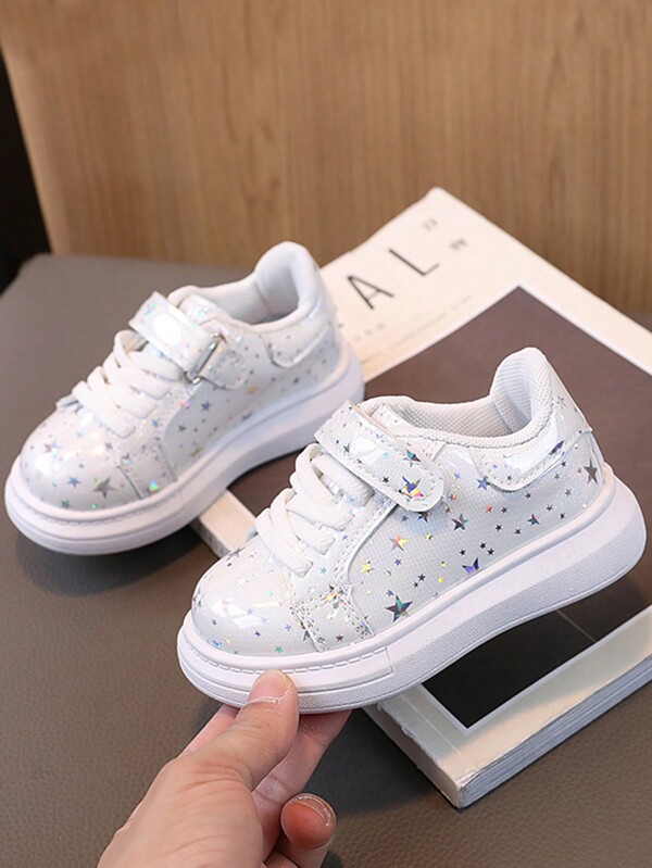 زوج من أحذية رياضية كاجوال عصرية للأطفال من الجنسين، ذات نعل ناعم بنمط نجمي، مناسبة للربيع/الخريف، موصى بها لموسم العودة إلى المدرسة