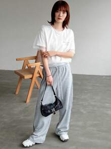 FRIFUL 女士字母印花网眼拼接短袖T恤 BAD VIBES DON'T GO WITH MY - 白色 - 查看 2