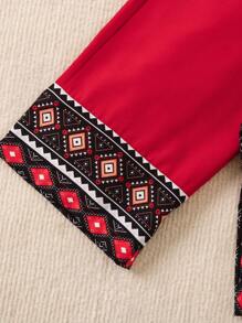 SHEIN 年轻女孩几何印花泡泡袖上衣配荷叶边下摆和裤子两件套 - 紅色 - 查看 4