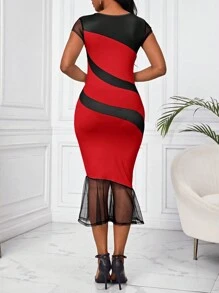 SHEIN Lady 对比色网眼对比修身婚礼宾客礼服 - 紅色 - 查看 2