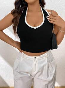 Flirla Plus Size Minimalist Halter Neck Colorblock Knitted Crop Top With Open Back - Black and White - View 4