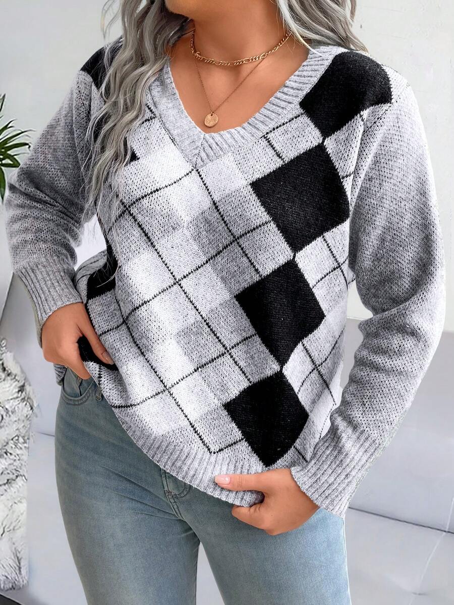 SHEIN LUNE Plus Size V-neck Rhombic Knit Sweater - Grey - View 1