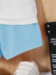 SHEIN Baby Boy's Letter & Crocodile Patterned Short Sleeve T-Shirt And Shorts Set - Blue - View 8