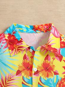 SHEIN Wildeya Camisa con cuello y manga corta con estampado de piñas y flores para chico joven, ideal para vacaciones de verano