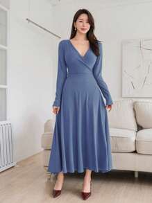 DAZY Solid Color Deep V-Neck Cinching Waist Long Sleeves Midi Dress