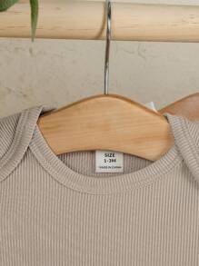 SHEIN Vintaside Kids 5入組實色條紋短袖連體衣，適用於男寶寶 - 彩色 - 查看 6