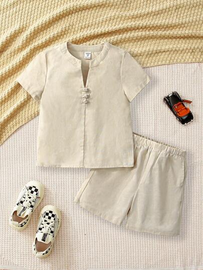 SHEIN Young Boy Loose & Casual Stand Collar Woven Solid Color Shirt And Shorts Hanfu Set