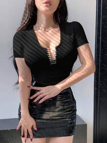 DAZY Chic And Sexy Cropped Short Sleeve T-Shirt With Hollow-Out Design, Navel-Showing Top For Women, Summer Ins Style Going Out Tops