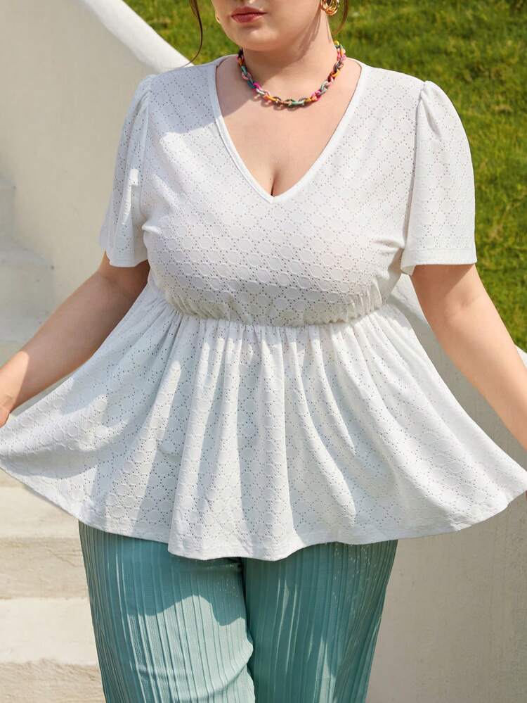 Plus Size Women's Knitted Jacquard Hollow Out Flower Pattern V-Neck Top With Flutter Sleeves And Cinching Waist For Vacation, Casual And Dating