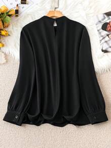 SHEIN Clasi 大尺寸純色打褶長袖襯衫,適用於春夏季節 - 黑色 - 查看 2