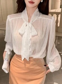 TrendSteals 純色提花綁帶寬鬆女襯衫,長袖適用於春夏季 - 米色 - 查看 5