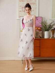 GENKIRA Strapless Embroidered Floral Layered Sleeveless Dress - Multicolor - View 3