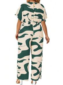 SHEIN Clasi Plus Size Women's Summer Geometric Print V-Neck Batwing Short Sleeve Jumpsuit - Green - View 2