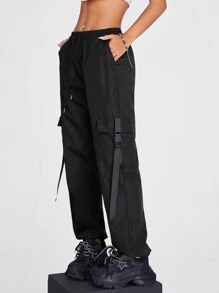Coolane 黑色翻盖口袋扣工装裤