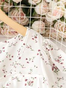 SHEIN Clasi 大码女式甜心领口花卉印花短袖 A 字裙长款女装 - 白色 - 查看 3