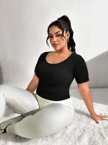 Easithlete Plus Size Solid Color Round Neck Short Sleeve Slim Fit Sports T-Shirt