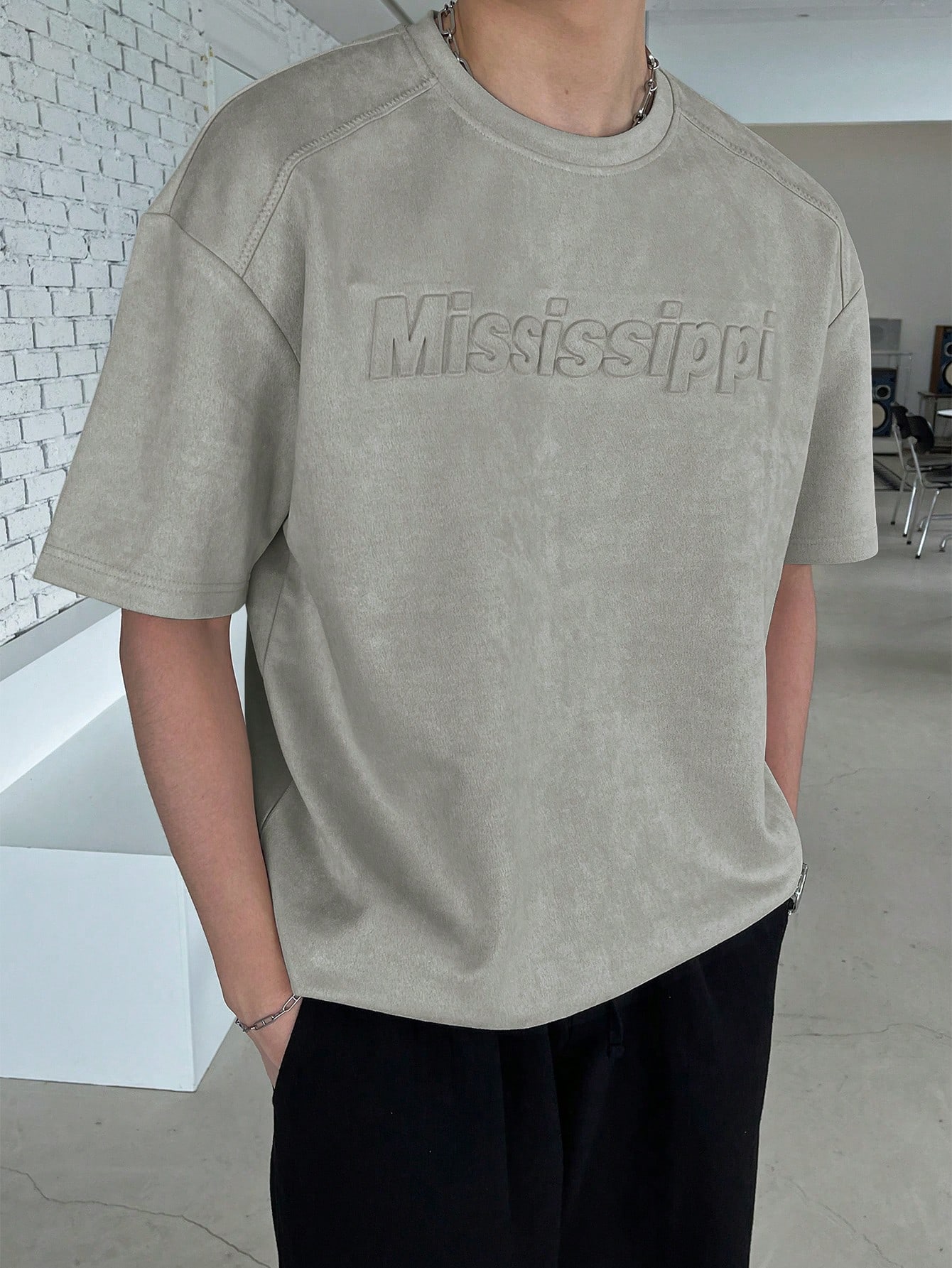 DAZY قميص رجالي صيفي بطبعة الحروف والكتفان منخفضان...