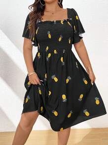 Flirla 大尺碼女性夏季假日風格菠蘿印花方領荷葉邊短袖連衣裙,配以波浪邊裝飾 - 黑色 - 查看 5