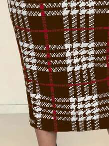 SHEIN Clasi Falda De Talle Alto Con Estampado De Cuadros De Talla Grande