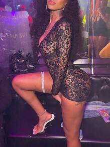 Đầm mini ren đen gợi cảm dành cho nữ, kiểu dáng ôm sát, thích hợp cho các bữa tiệc rock, đêm tiệc, với họa tiết kim loại khoét rỗng, thanh lịch, thích hợp cho mùa xuân. - màu đen - Xem 4