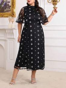 Modelyn 加大尺碼女裝花邊刺繡荷葉袖連衣裙