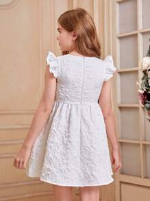 SHEIN Tween Girls' Jacquard Ruffle Trim Dress With Button And Flutter Sleeve Details