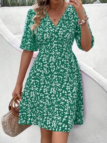 Breezaya Ladies' Summer Vacation Style Floral V-Neck Short Sleeve Dress Vacation Beach Outfits Women