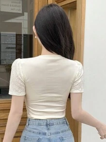 DAZY 女士夏季蕾丝镶片圆领短袖 T 恤，新年除夕