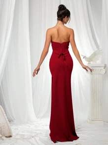 VIPGIRL Elegant Bridesmaid Dress: Strapless Flattering Fitted Satin Gown With Corset Bodice & Draped Waist – Minimalist Luxury Formal Evening Wear, Wedding Guest Outfit - Red - View 3