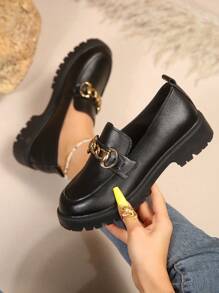 Ladies' Chunky Heels Loafers With Classic Chain Decoration And Elegant Leather Flat Shoes