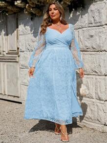 Simplee Plus Size Contrast Mesh Embroidery Detail Open Slit Sweetheart Neck Evening Gown