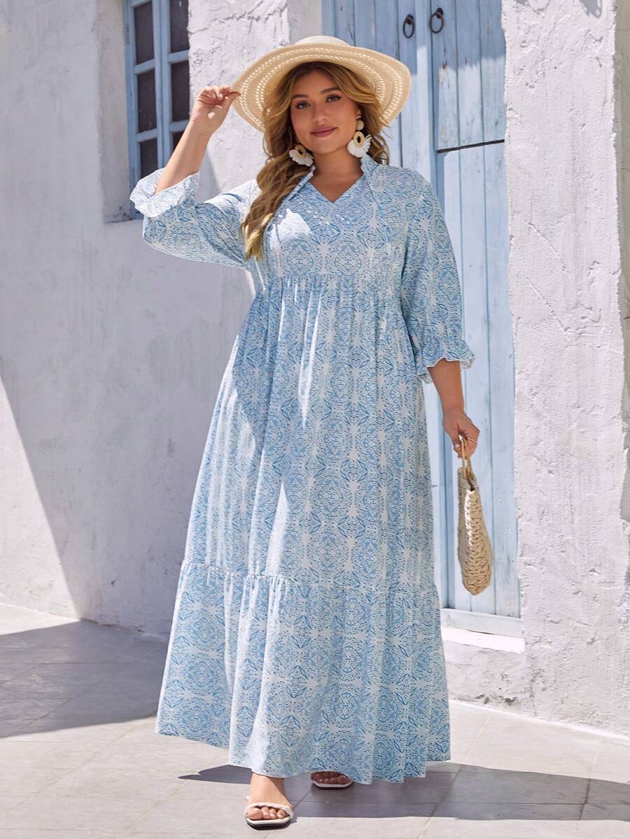 SHEIN VCAY 夏季大码女士假日蓝白几何印花沙滩裙 - 藍白色 - 查看 1