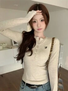 字母刺繡半扣v領長袖t卹 - 杏色 - 查看 1