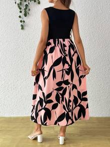 SHEIN 孕婦拼接植物印花圓領無袖連衣裙 - 粉色 - 查看 2