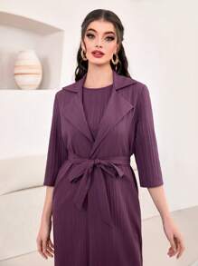 Seusyu 帶有字母紋飾帶紋質感休閑背心,直筒褲和阿巴亞服裝