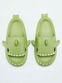 2025 Summer New Women Plastic Slippers, Funny Home Slippers Cute Shark Pattern Strap Slides, Couples Indoor Quiet Non-Slip Women Sandals - Green - View 1